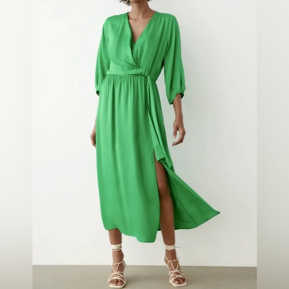 zara green knot dress ZARA Green Velvet Low V Neck Midi Knot Front Pencil Dress size S 8 10 Christmas